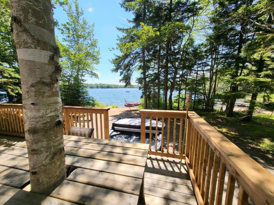 Leland'S Lakehouse Wolfville Eksteriør bilde